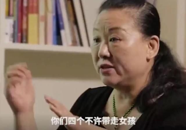 中國女孩醉酒後險被4老外架走,代駕大姐霸氣阻攔:“甭跟我説英語!”