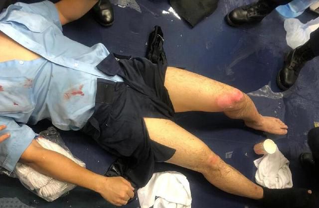 香港暴徒末日喪鐘已敲響,港警重兵部署主動出擊