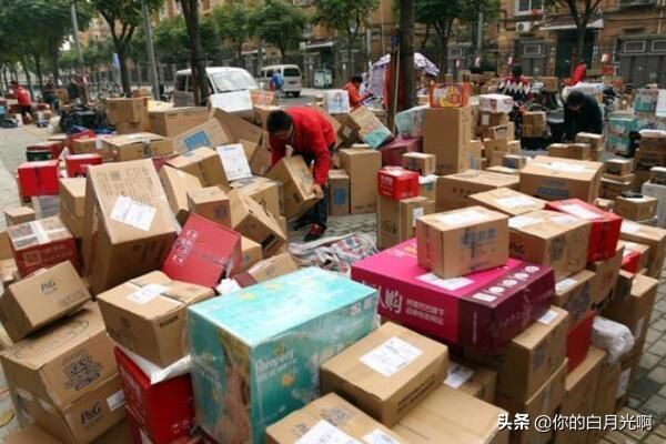 快遞面臨“用工荒”,為何月薪八千招不到人?離職人員訴苦