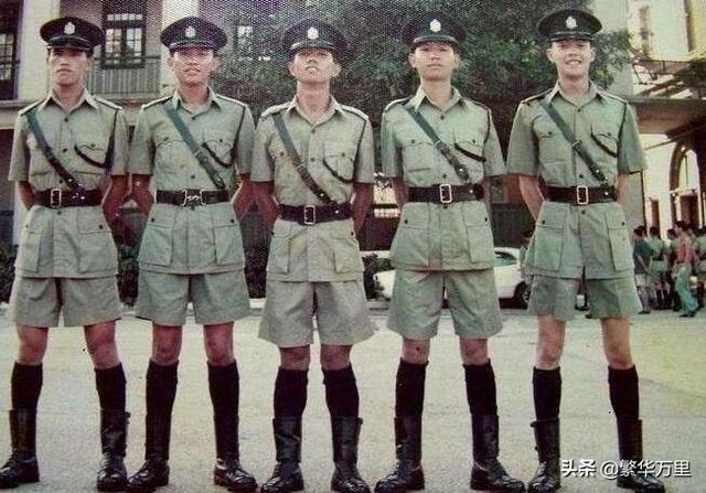 香港地區的警察隊伍,什麼級別的警察,才能夠穿白襯衫?