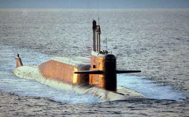 中國先後引進4艘航空母艦,為什麼只選擇了“瓦良格”改造?