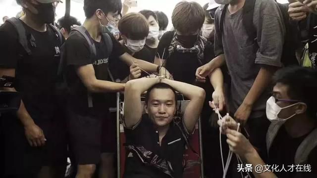 “這個世界真有混蛋”,香港事件爆發第68天,告訴孩子這5句話