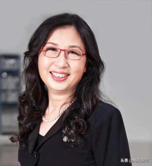 任正非最該感謝的女人!執掌華為20年,中間竟帶領7000員工辭職