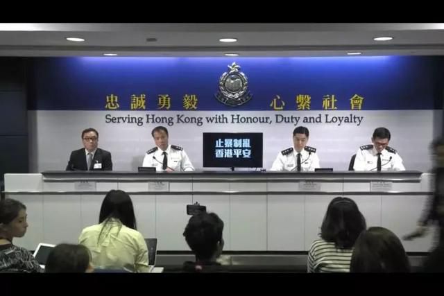 “香港理工內汽油彈或超3900枚!”港警換了種打法後,暴徒排隊自首