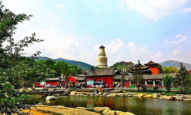 國內“最著名”的10座大山,如果你爬過了三座,只能算是及格