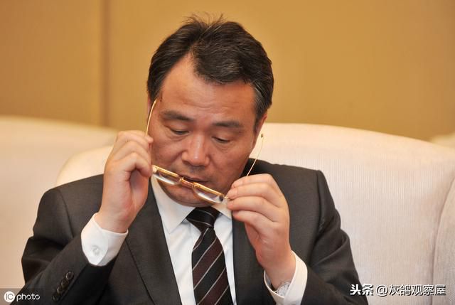 別人欠債都跑路、破產,他卻硬着頭皮還清48億,如今又攢下80億