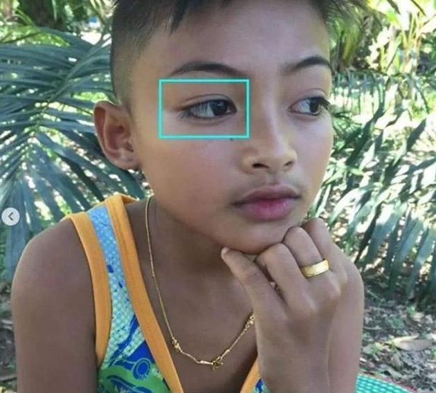 13歲男孩因一
