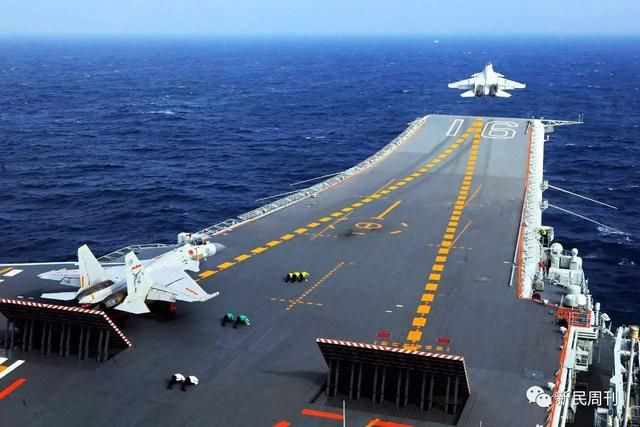 中國先後引進4艘航空母艦,為什麼只選擇了“瓦良格”改造?