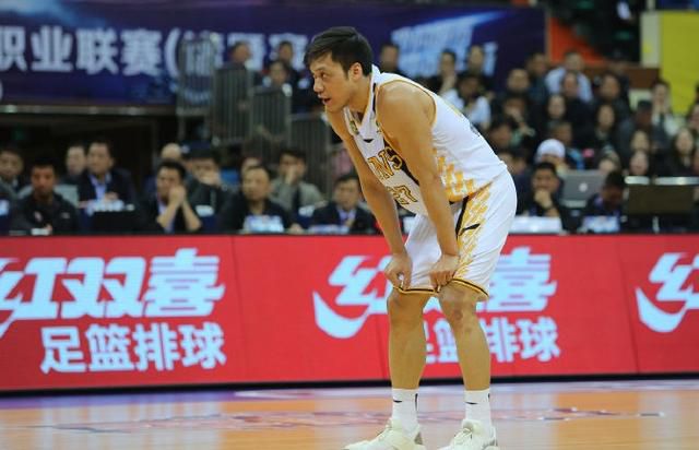 可惜!官宣台灣球員為內援,廣廈隊魂離開遺憾,楊鳴徒弟可打CBA