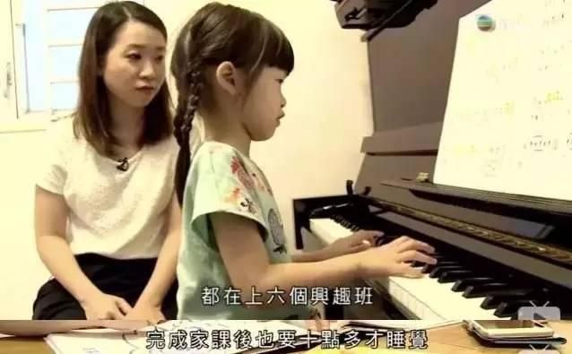 內地寶媽淚灑香港:沒有一天不想回家