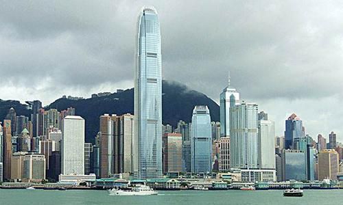 香港90歲富婆,身價千億!1年收租超250億,坐擁全球最賺錢大樓