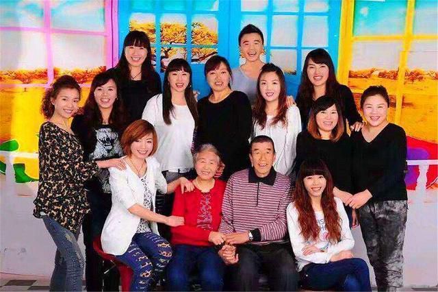 夫妻連生11女後“終得子”,弟弟結婚買房,靠姐姐共同出資32萬